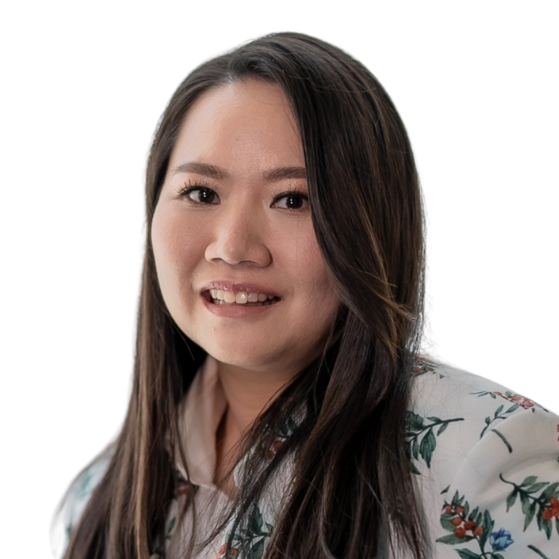 คุณเอมมี่ – ณัฐวีร์ ตันติสัจจธรรม